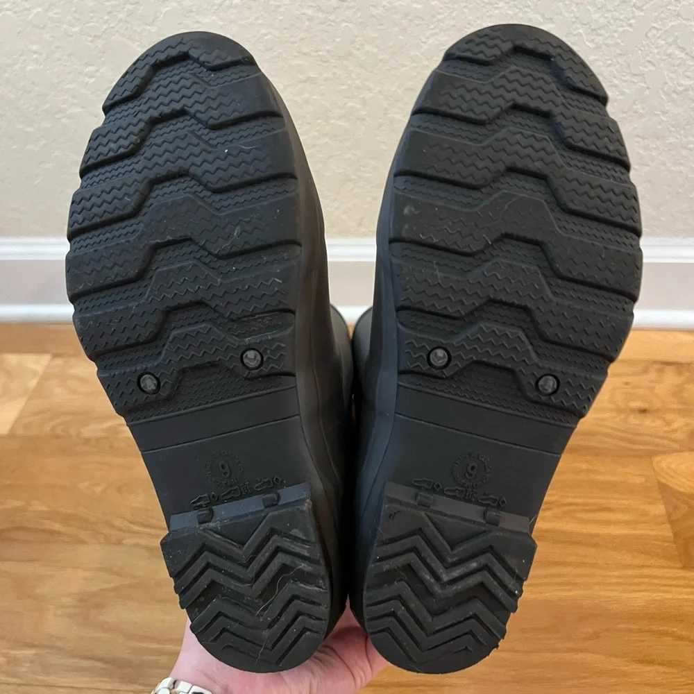 Kamik Gray Rain Boots - Picture 6 of 6